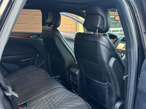 Used 2019 Lincoln MKC Select w/ Select Plus Package image 12