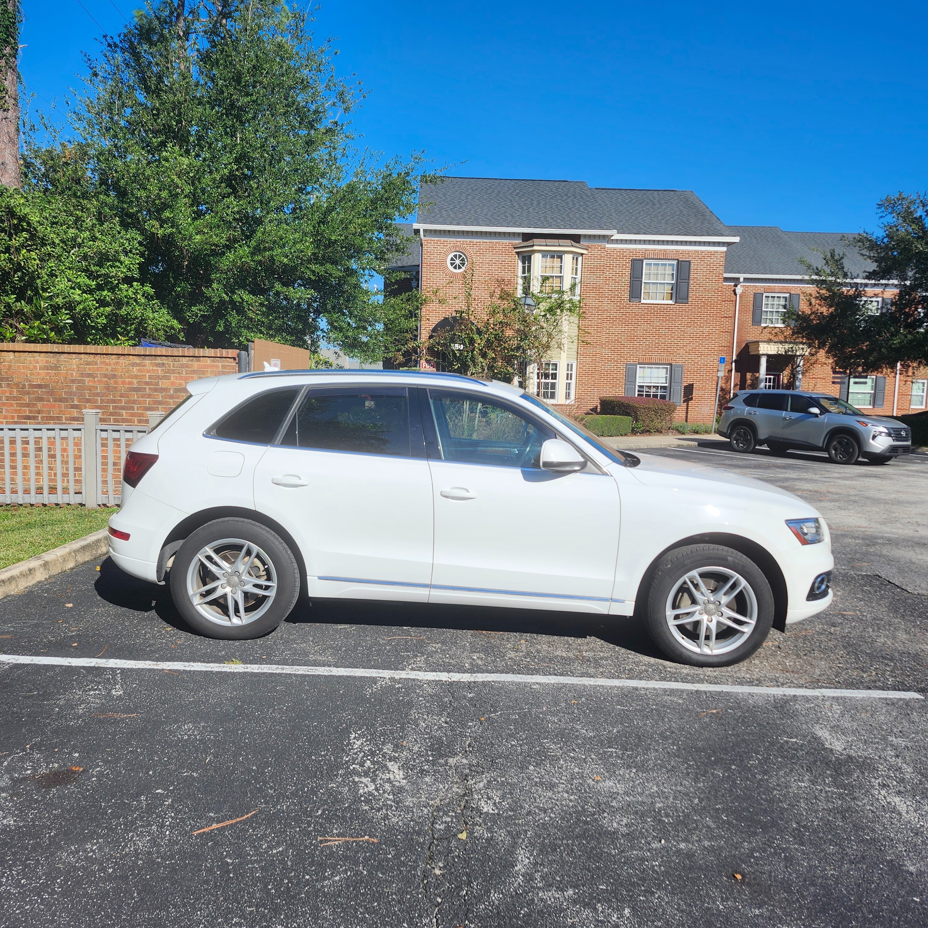 Used 2014 Audi Q5 TDI Premium Plus AWD/4WD image 9