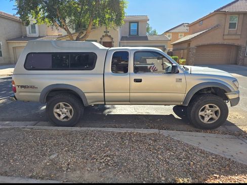 Used 2002 Toyota Tacoma PreRunner image 2