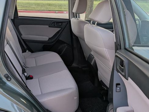 Used 2014 Subaru Forester 2.5i AWD/4WD image 11