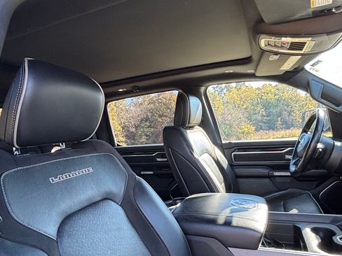 Used 2021 RAM 1500 Laramie w/ Sport Appearance Package image 9