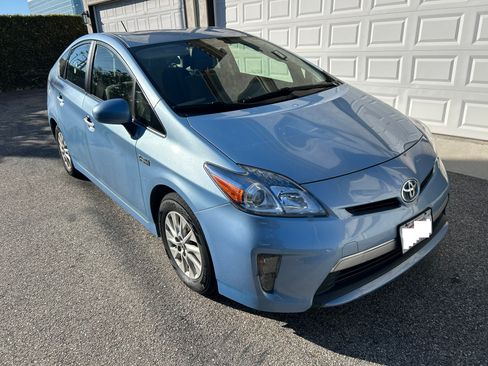 Used 2012 Toyota Prius Prime Plug-In Hybrid image 2