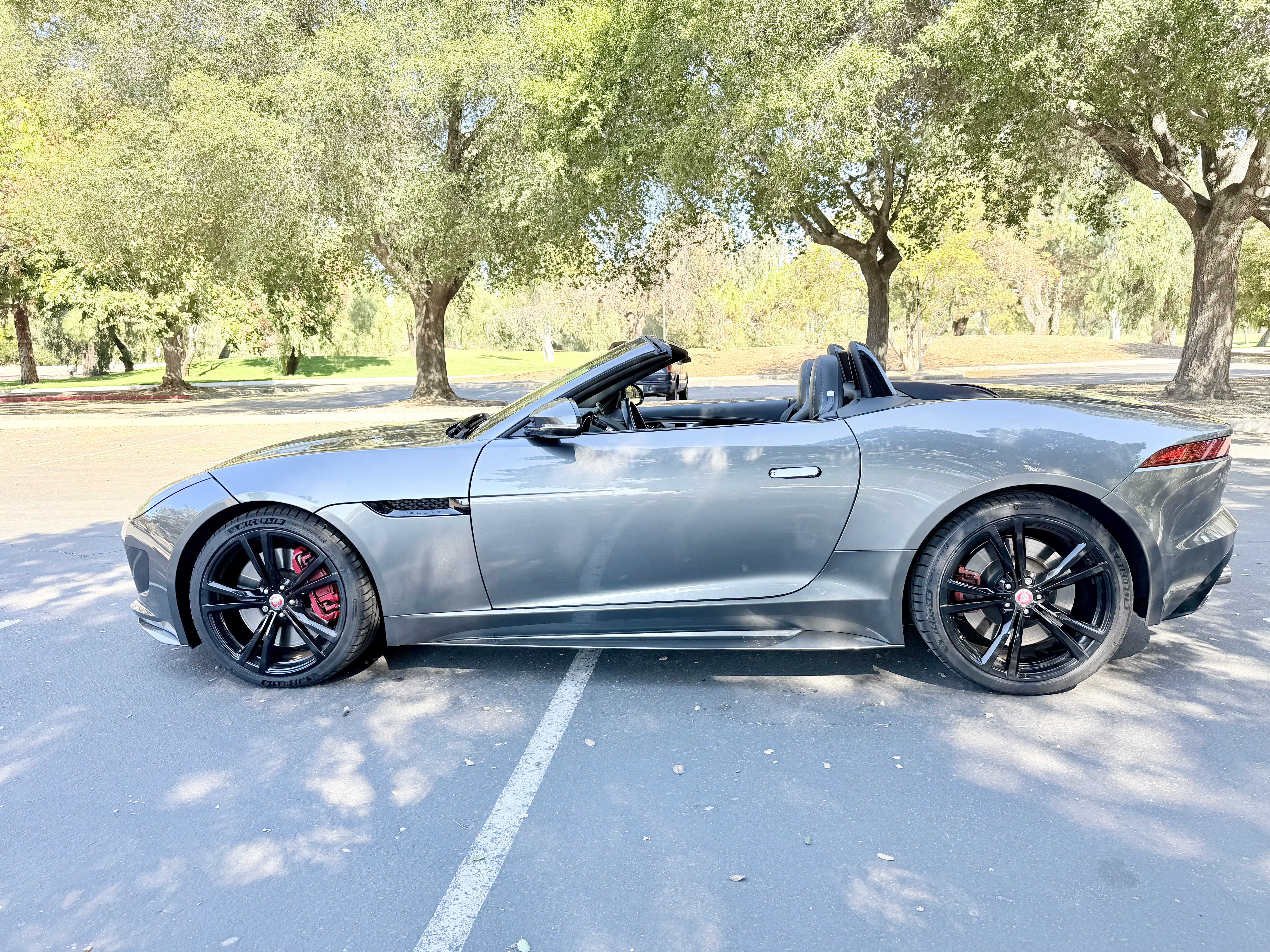Used 2016 Jaguar F-TYPE R AWD/4WD image 1