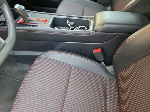 Used 2025 Nissan Kicks SR image 8