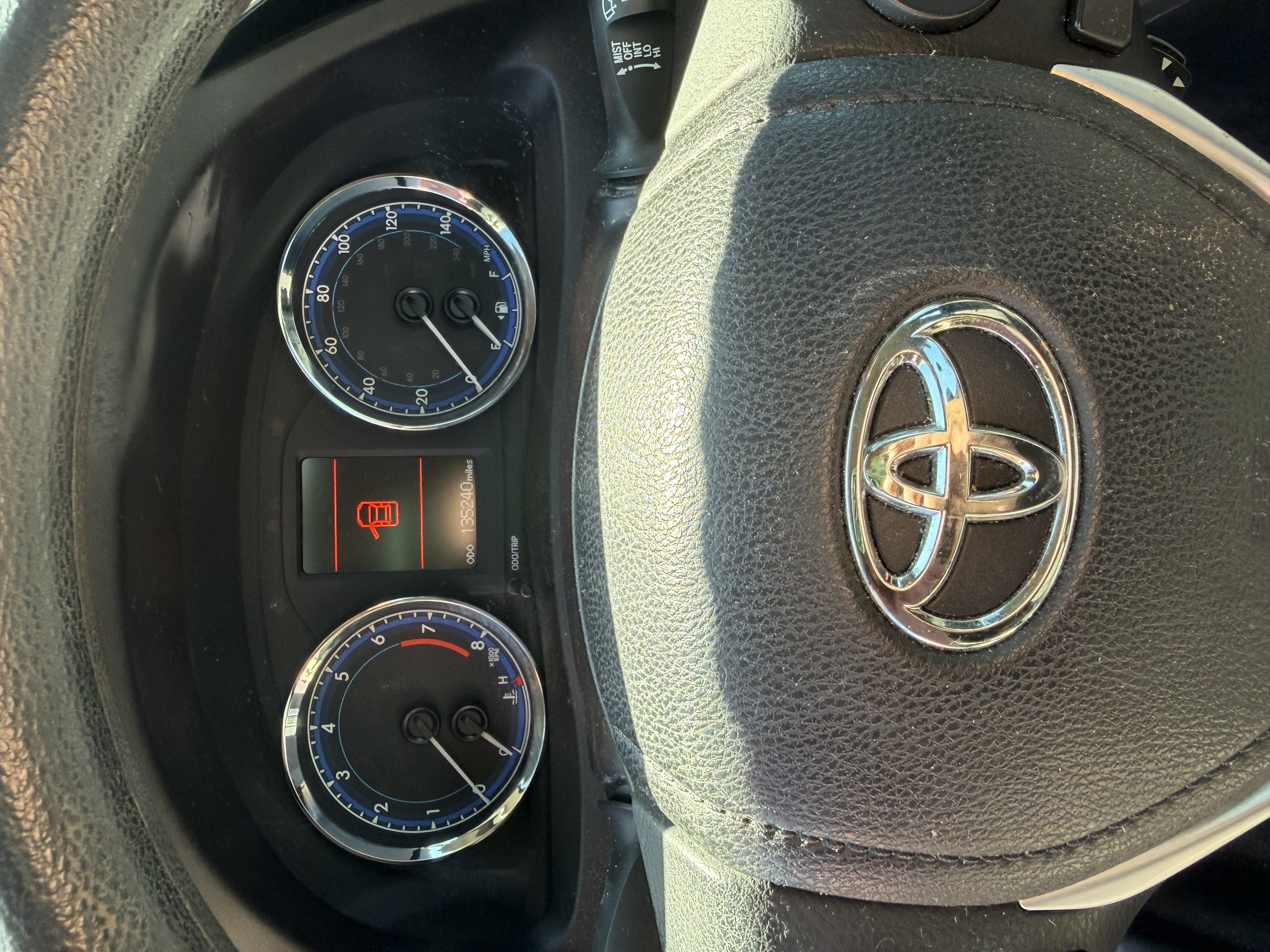 Used 2017 Toyota Corolla LE FWD image 15