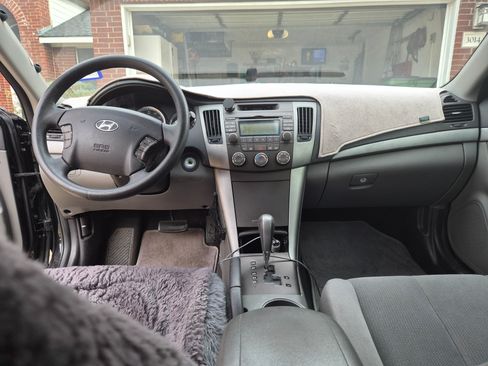 Used 2010 Hyundai Sonata GLS image 6