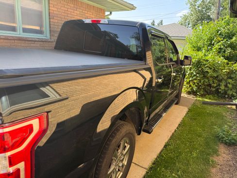 Used 2018 Ford F150 XLT w/ Equipment Group 302A Luxury AWD/4WD image 6