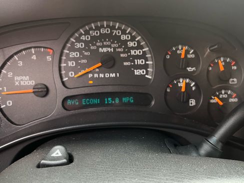 Used 2006 Chevrolet Silverado 2500 LT w/ Heavy-Duty Power Package image 13