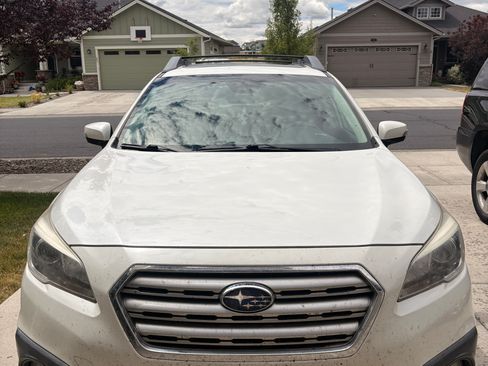 Used 2017 Subaru Outback 2.5i Limited AWD/4WD image 11