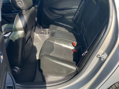 Used 2017 Chevrolet Volt Premier w/ Driver Confidence II Package image 8