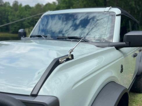 Used 2022 Ford Bronco Badlands image 20