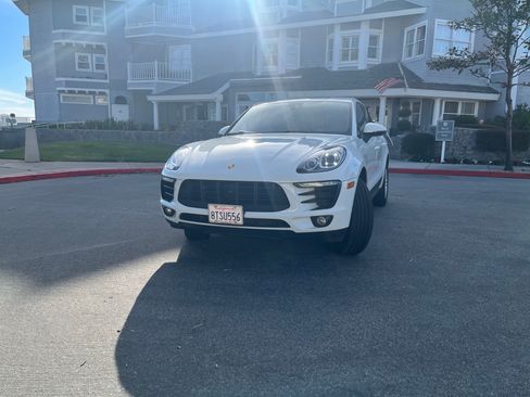 Used 2018 Porsche Macan Sport Edition image 17