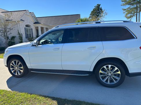 Used 2015 Mercedes-Benz GL 450 4MATIC image 4