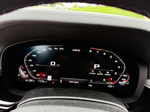 Used 2020 BMW M5 w/ Executive Package image 19