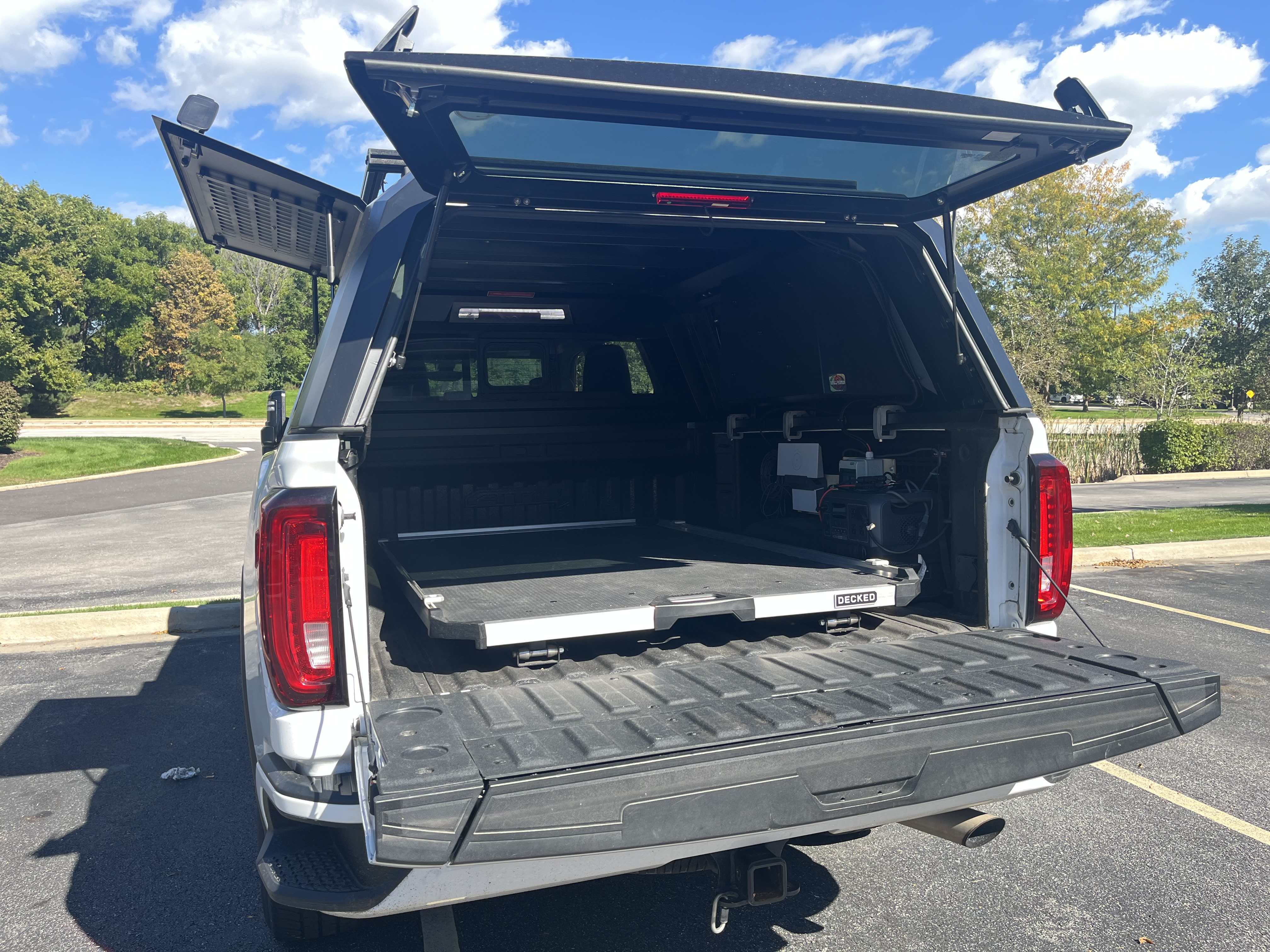 Used 2022 GMC Sierra 2500 AT4 w/ AT4 Preferred Package AWD/4WD image 18