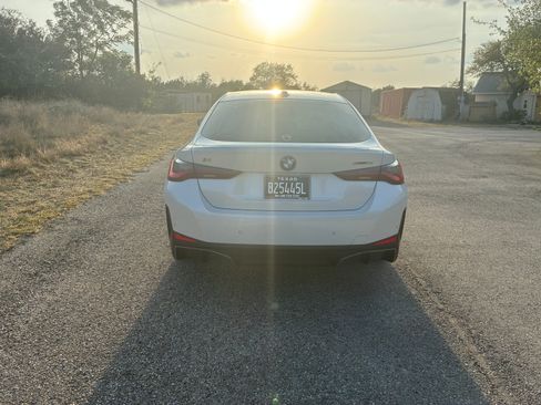 Used 2023 BMW i4 eDrive35 image 8