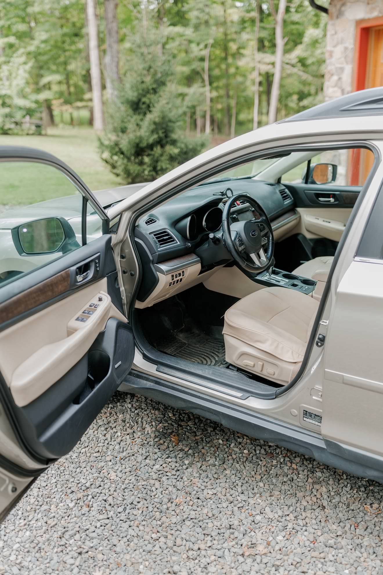 Used 2016 Subaru Outback 2.5i Limited AWD/4WD image 9