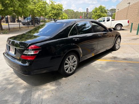 Used 2009 Mercedes-Benz S 550 4MATIC image 8
