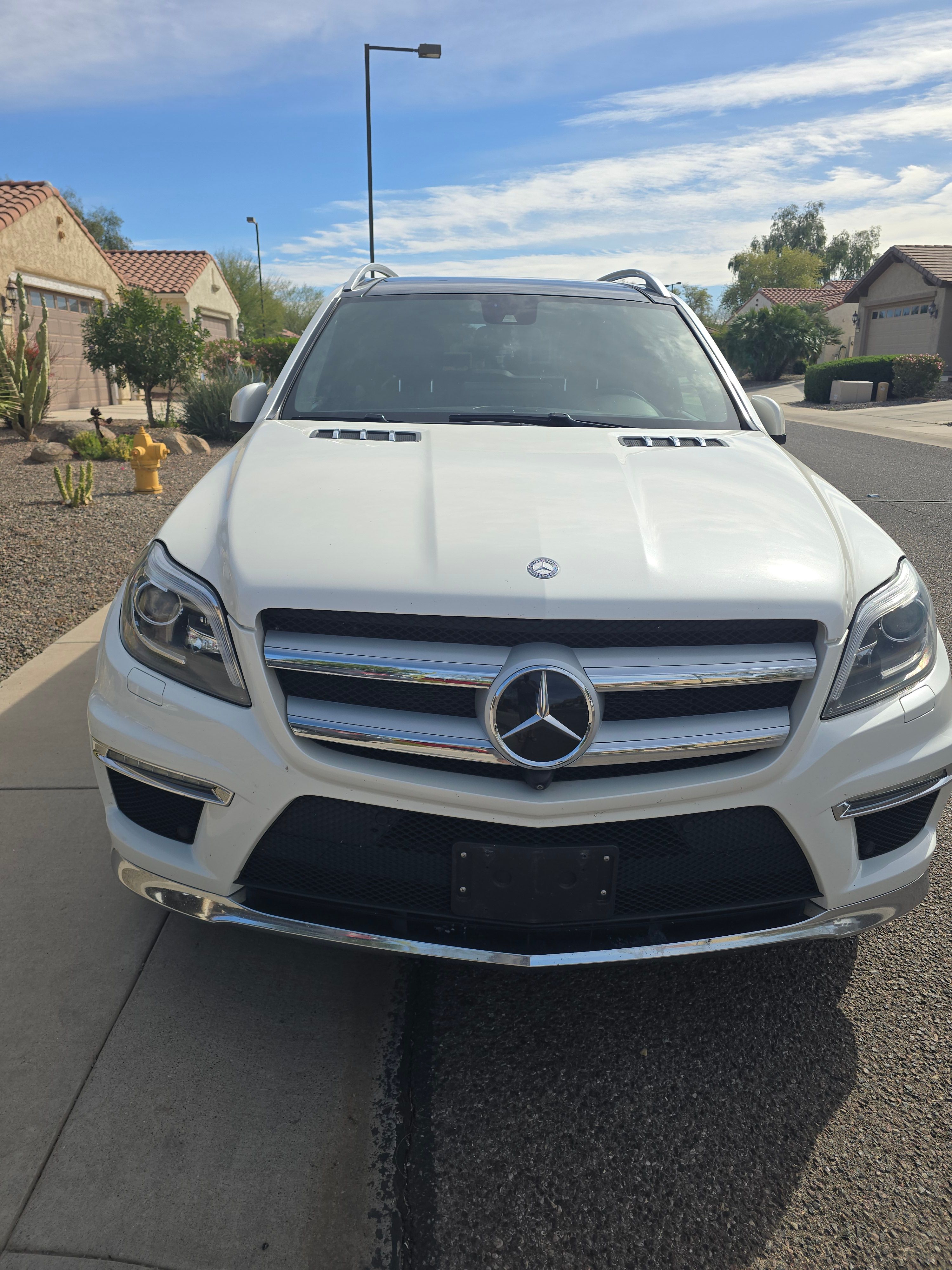 Used 2014 Mercedes-Benz GL 550 4MATIC image 6