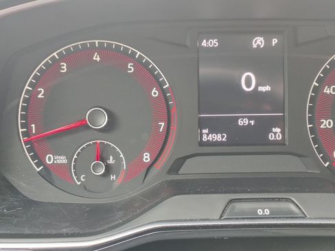 Used 2019 Volkswagen Jetta SE w/ Cold Weather Package image 20