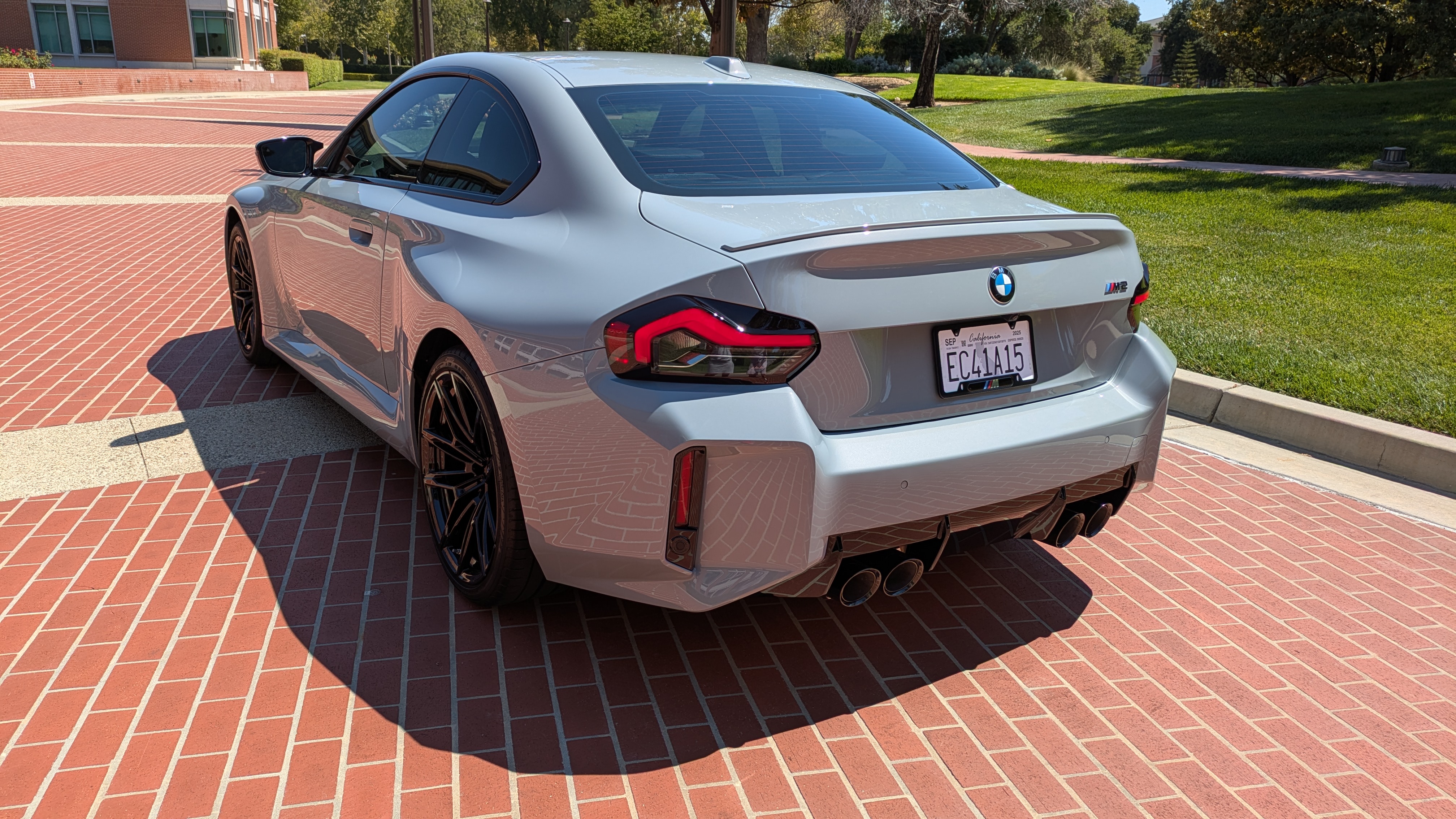 Used 2025 BMW M2 w/ Lighting Package RWD image 2