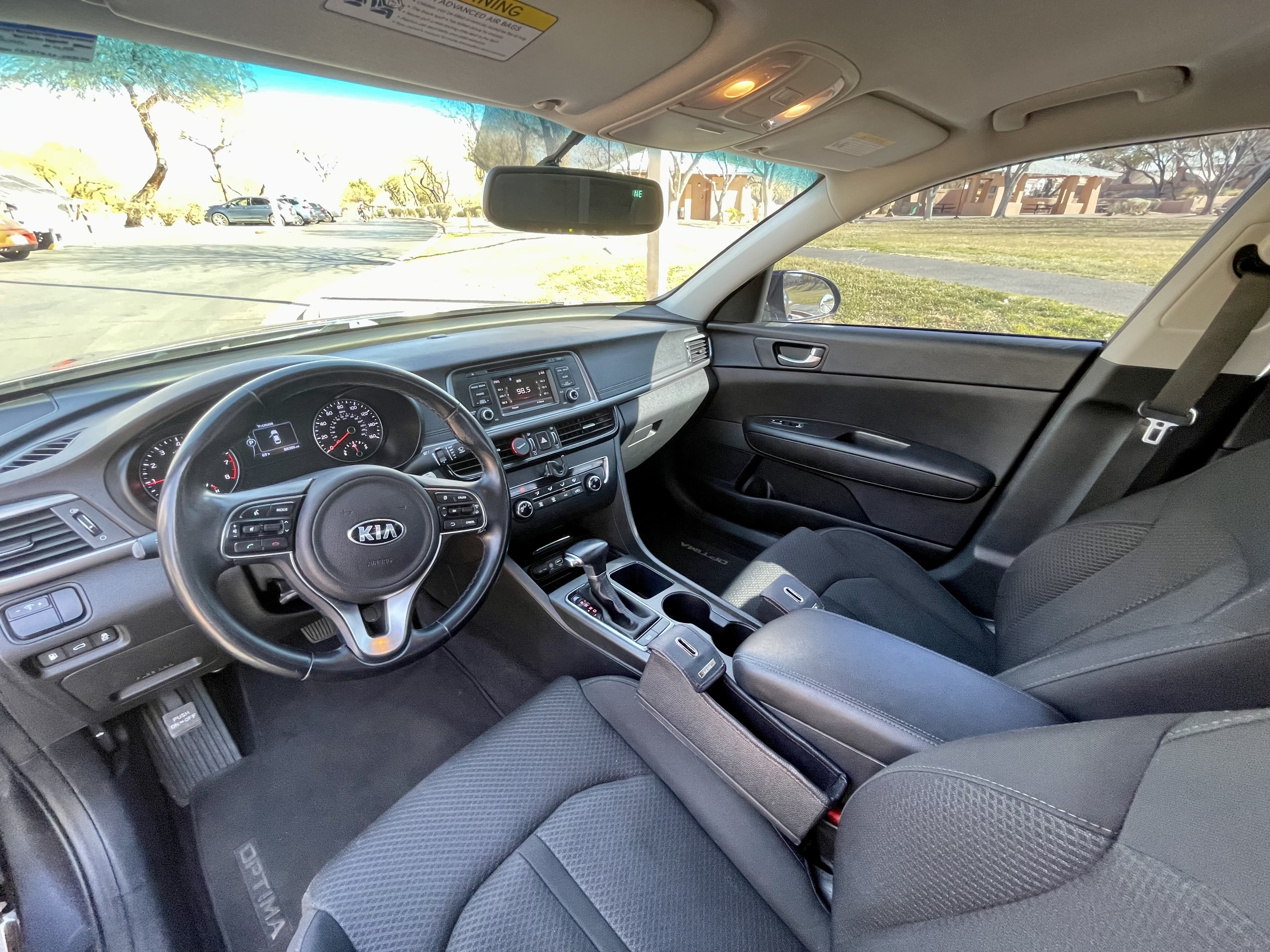 Used 2016 Kia Optima LX FWD image 9