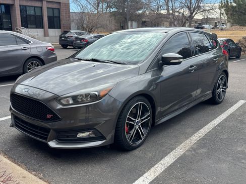 Used 2016 Ford Focus ST w/ Equipment Group 402A image 1