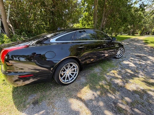 Used 2015 Jaguar XJ L Portfolio RWD image 5