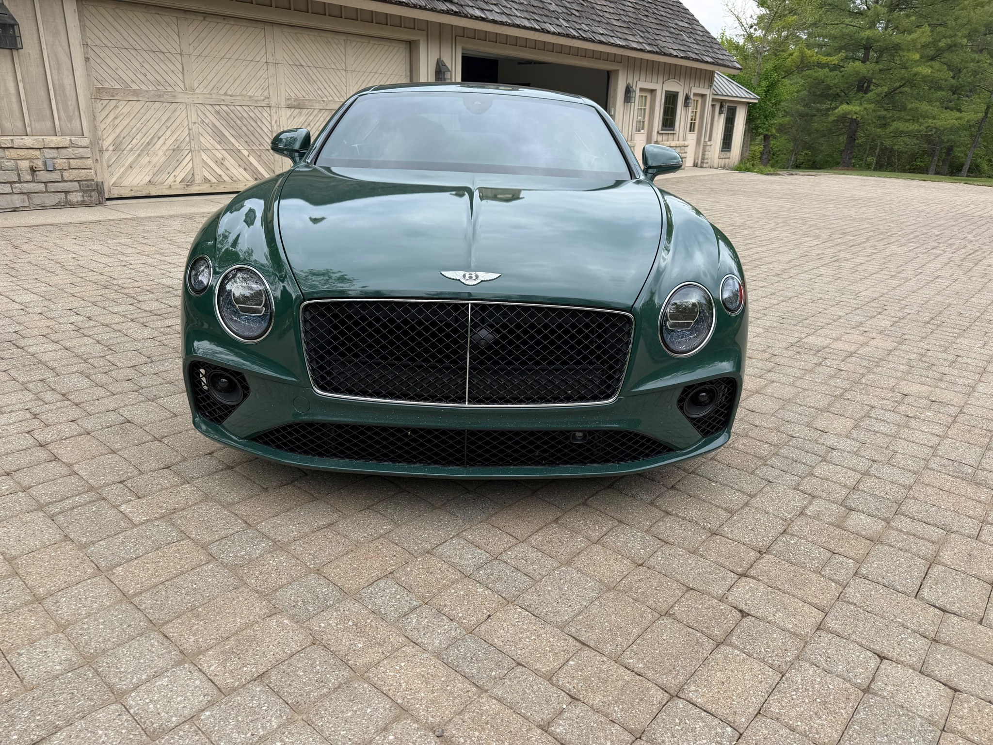 Used 2024 Bentley Continental GT V8 AWD/4WD image 2