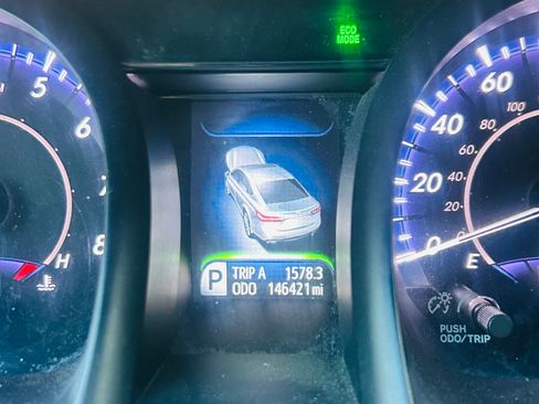 Used 2017 Toyota Avalon XLE image 8