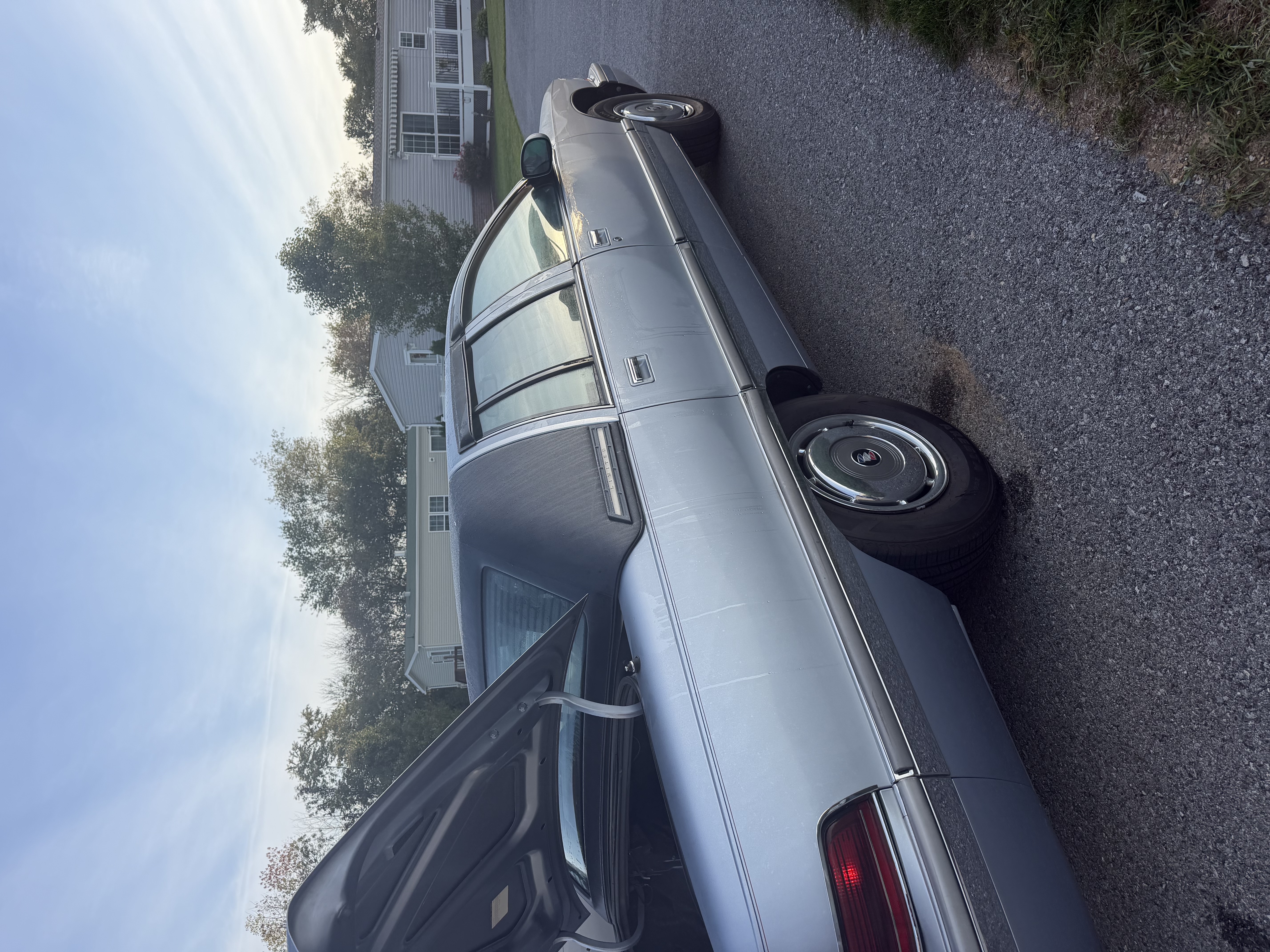 Used 1995 Buick Roadmaster Limited RWD image 4
