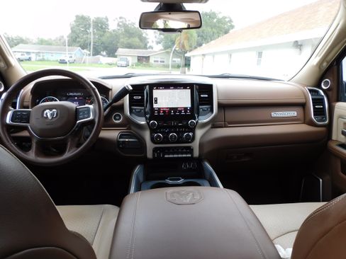 Used 2021 RAM 3500 Laramie image 28