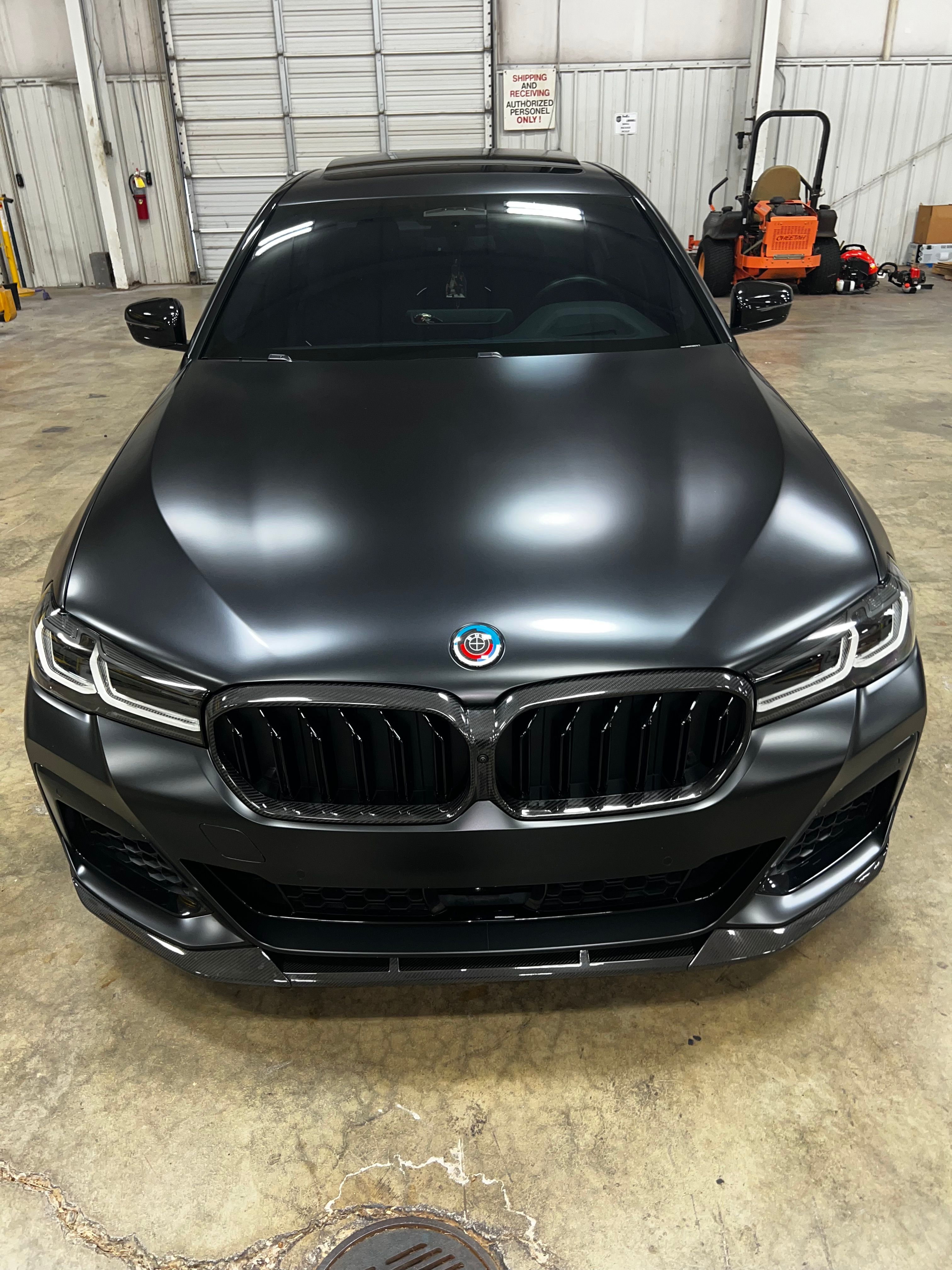 Used 2023 BMW M550i xDrive w/ Dynamic Handling Package AWD/4WD image 1