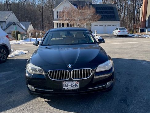 Used 2011 BMW 528i Sedan image 26