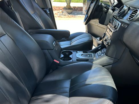 Used 2015 Land Rover LR4 HSE AWD/4WD image 13