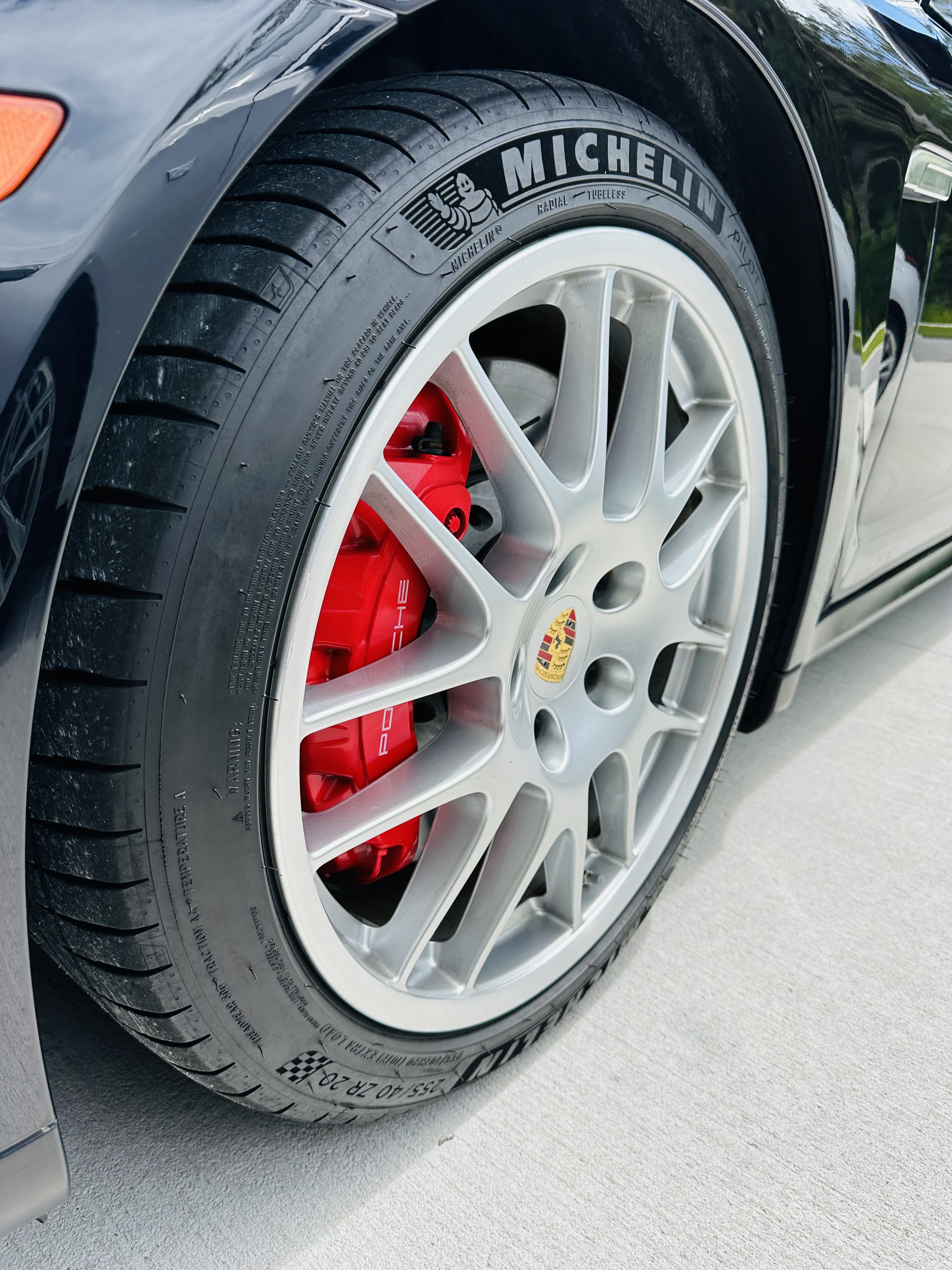 Used 2015 Porsche Panamera GTS AWD/4WD image 9