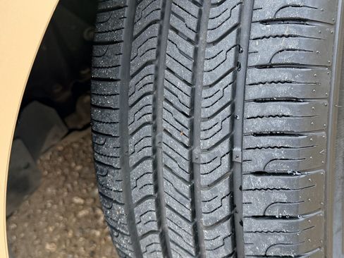 Used 2006 Pontiac G6 Sedan w/ Premium Value Package image 24