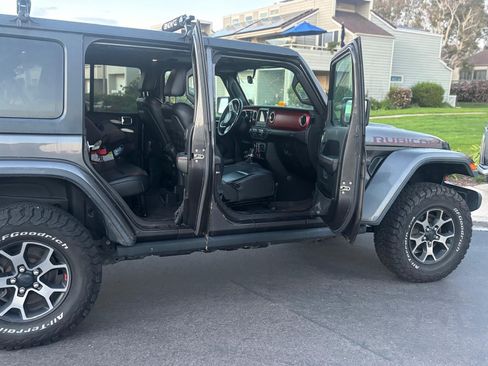 Used 2018 Jeep Wrangler Unlimited Rubicon image 9