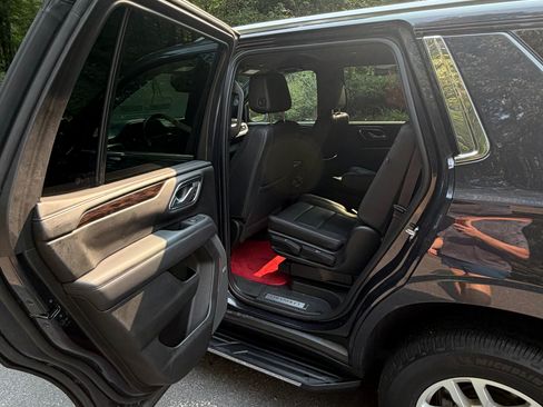 Used 2023 Chevrolet Tahoe LT RWD image 19