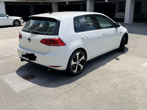 Used 2017 Volkswagen GTI S FWD image 21