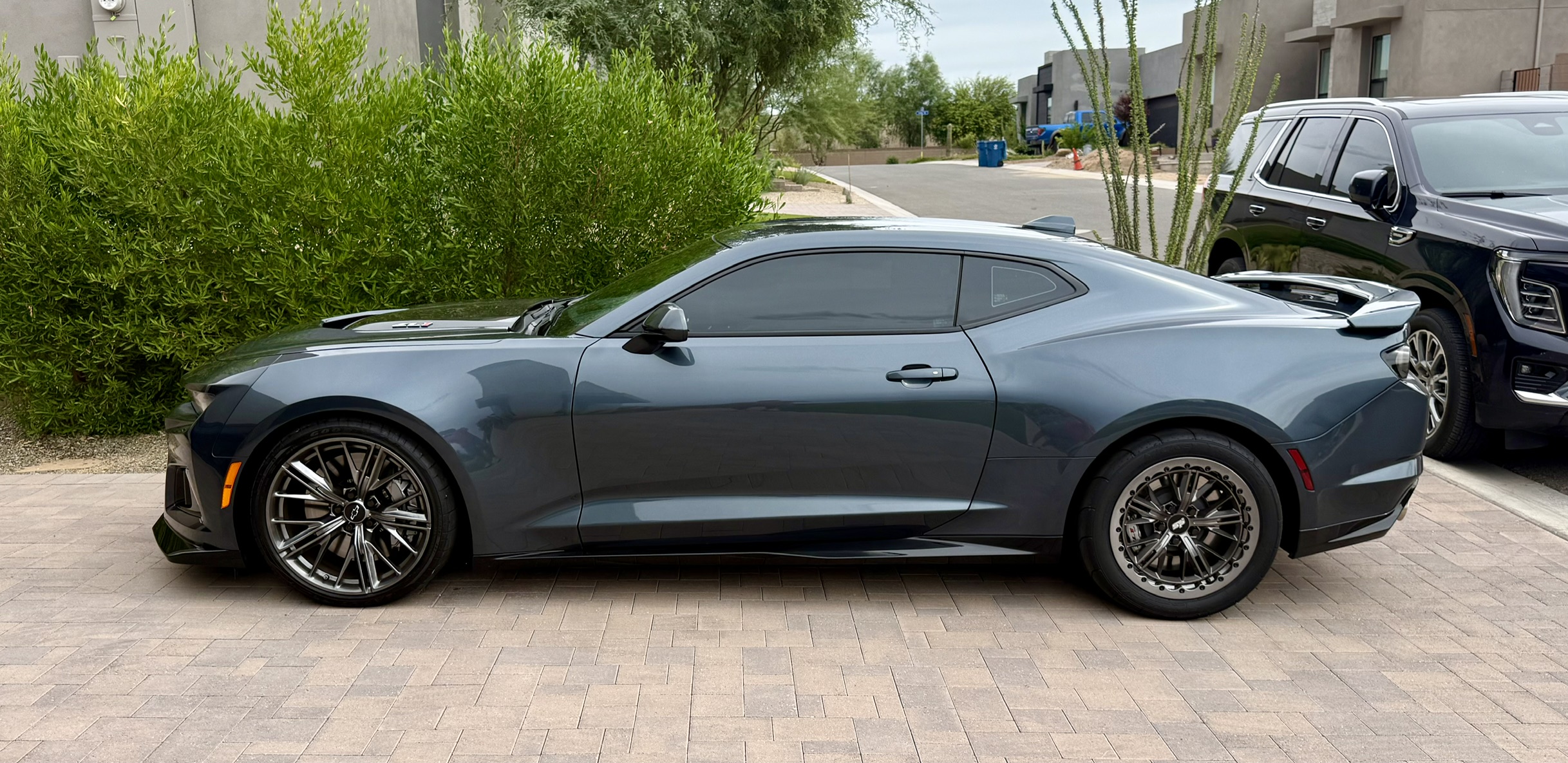 Used 2023 Chevrolet Camaro ZL1 RWD image 1