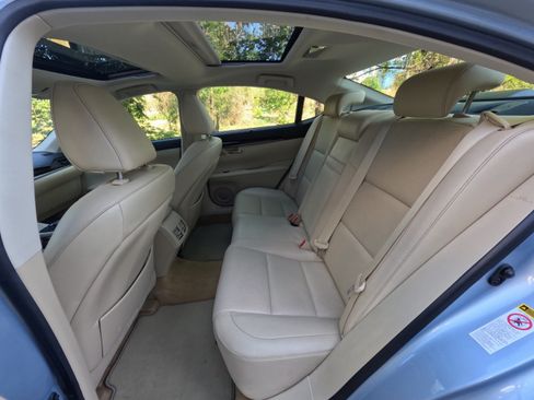 Used 2013 Lexus ES 350 FWD image 23