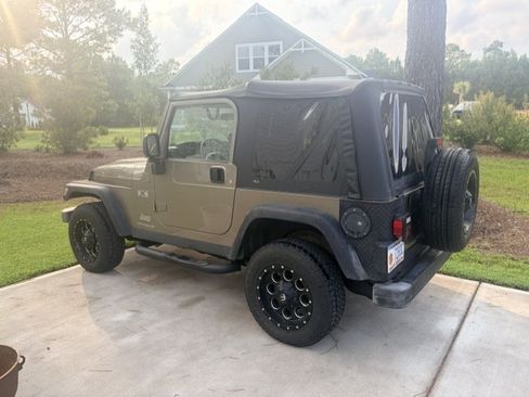 Used 2004 Jeep Wrangler X w/ Wheel Plus Group AWD/4WD image 4