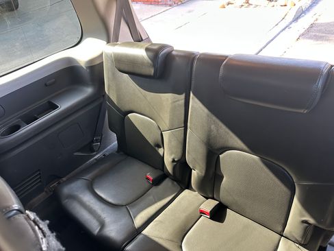 Used 2012 Nissan Pathfinder Silver image 6