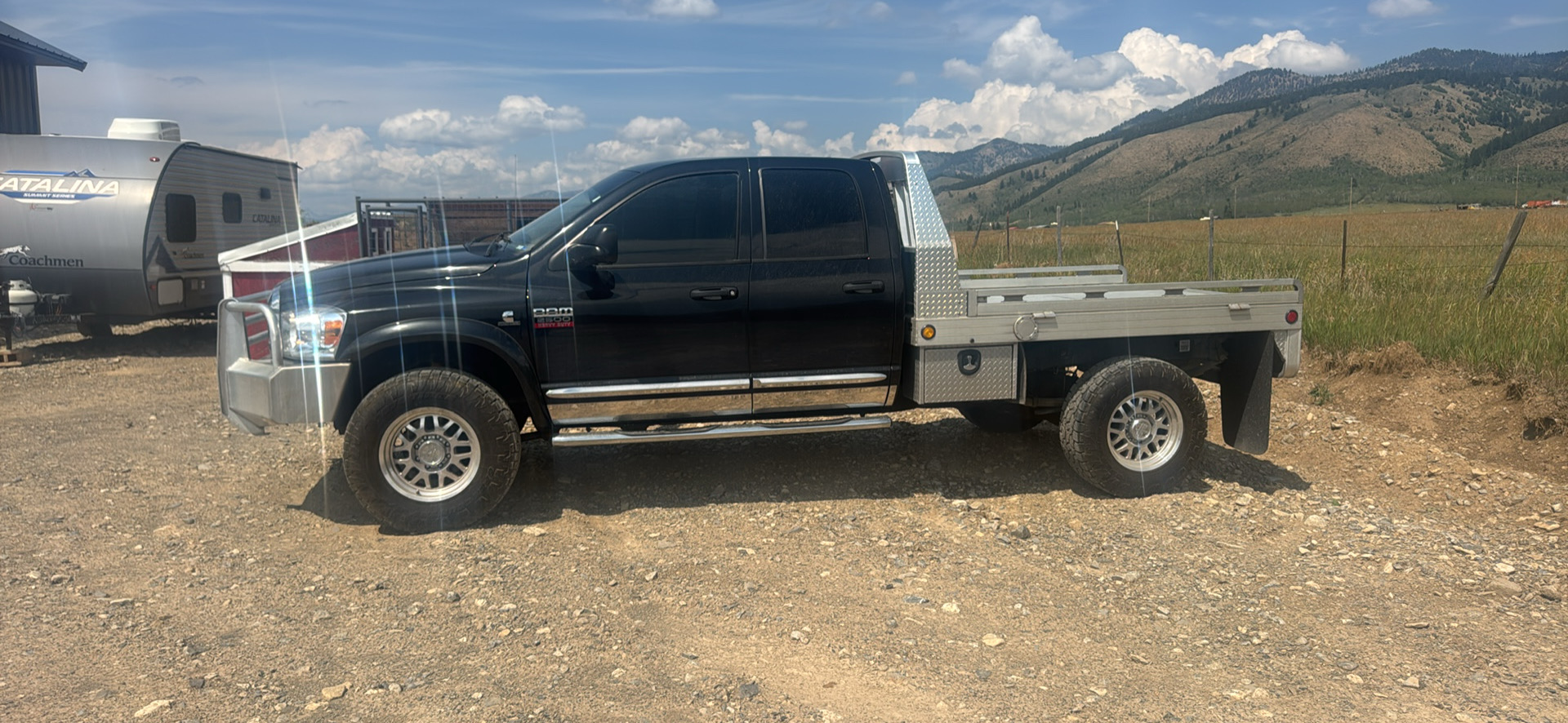 Used 2007 Dodge Ram 2500 Truck Laramie w/ Trailer Tow Group AWD/4WD image 1