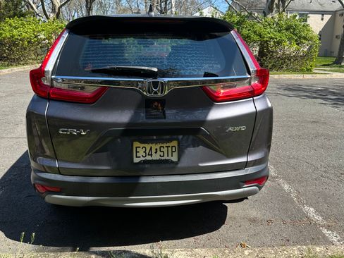 Used 2019 Honda CR-V LX image 12