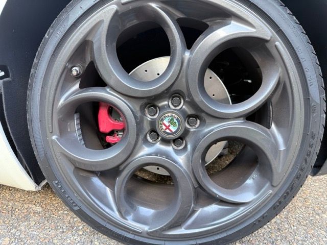 Used 2016 Alfa Romeo 4C Coupe w/ Convenience Group - Coupe RWD image 20
