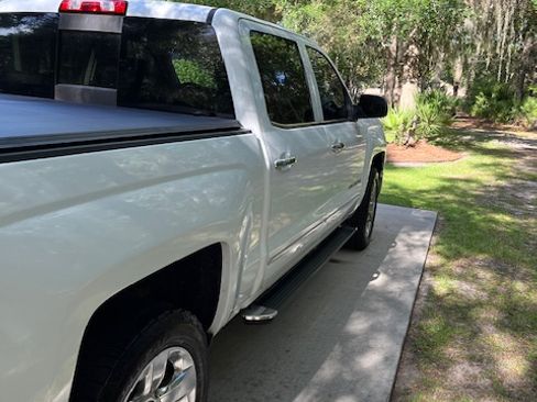 Used 2015 Chevrolet Silverado 1500 LTZ w/ LTZ Plus Package image 2