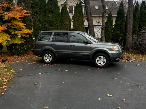Used 2007 Honda Pilot LX image 1