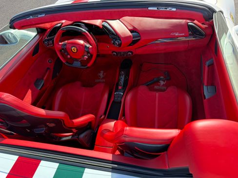 Used 2017 Ferrari 488 Spider RWD image 14